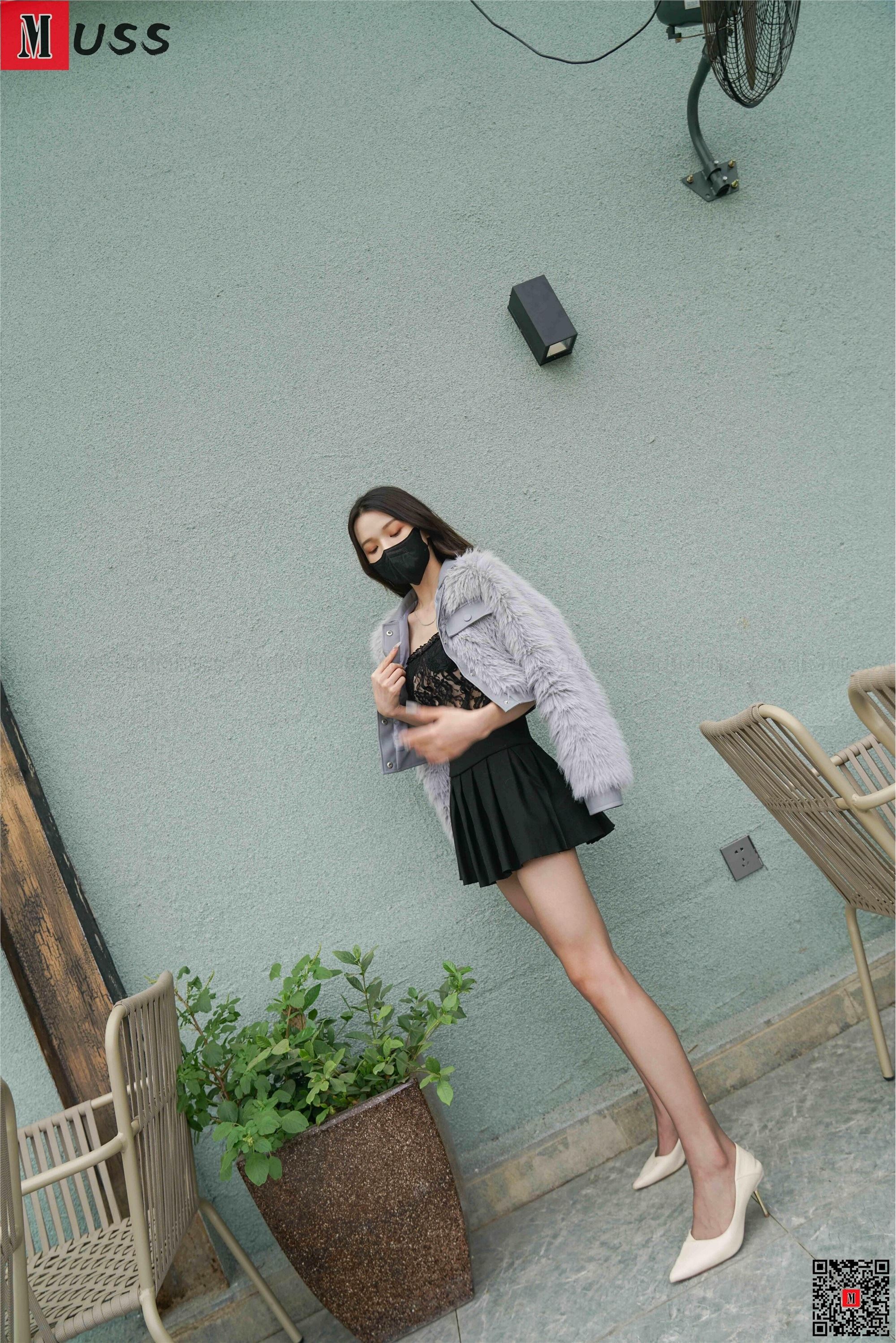 MussGirl慕丝女郎  NO.201 户外灰丝超短裙高跟